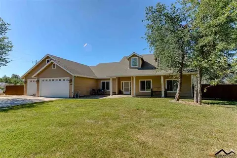 10491 Abernathy Ln, Redding, CA 96003 photo 5