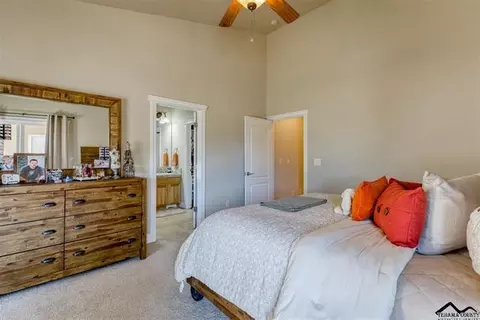 10491 Abernathy Ln, Redding, CA 96003 photo 32