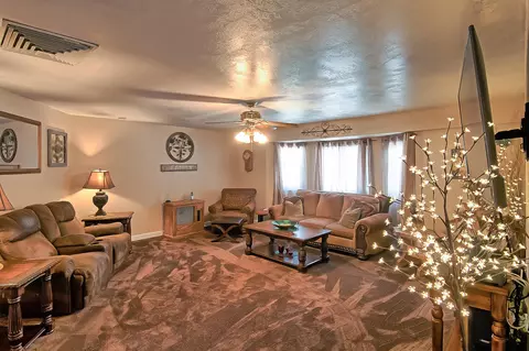 19041 Snowflake Ln, Redding, CA 96003 photo 29