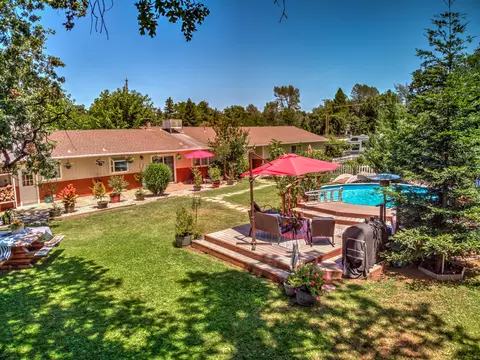 19041 Snowflake Ln, Redding, CA 96003 photo 7