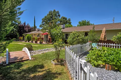 19041 Snowflake Ln, Redding, CA 96003 photo 17