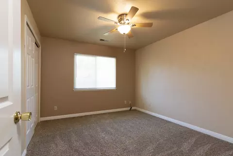 2939 Dove St, Redding, CA 96001 photo 11