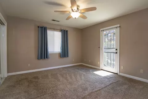 2939 Dove St, Redding, CA 96001 photo 8