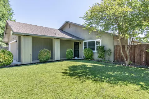 2939 Dove St, Redding, CA 96001 photo 1