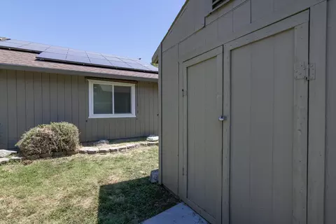 2939 Dove St, Redding, CA 96001 photo 13