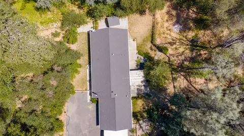 1931 Herbscenta Ln, Redding, CA 96003 photo 5