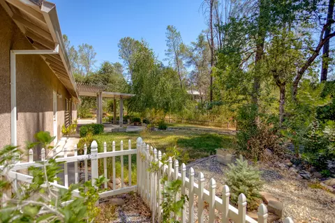 1931 Herbscenta Ln, Redding, CA 96003 photo 44