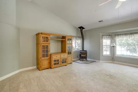 1931 Herbscenta Ln, Redding, CA 96003 photo 32