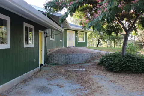 13793 Bear Valley Trl, Redding, CA 96003 photo 2