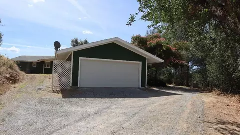 13793 Bear Valley Trl, Redding, CA 96003 photo 7