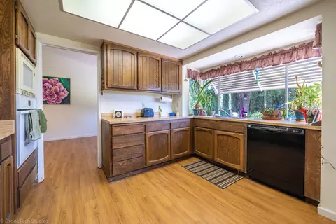 2413 Carnelian Way, Redding, CA 96003 photo 8