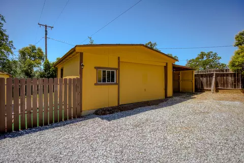 4185 Notre Dame Ave, Redding, CA 96003 photo 3