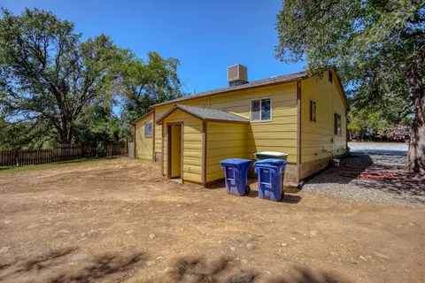 4185 Notre Dame Ave, Redding, CA 96003 photo 4