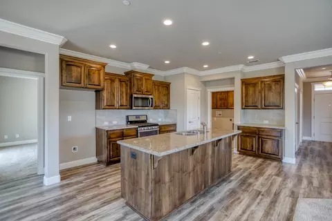 785 Grants Pass, Redding, CA 96003 photo 6