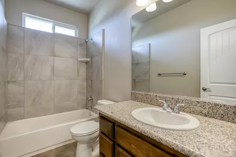 785 Grants Pass, Redding, CA 96003 photo 16