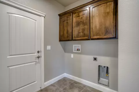 785 Grants Pass, Redding, CA 96003 photo 17