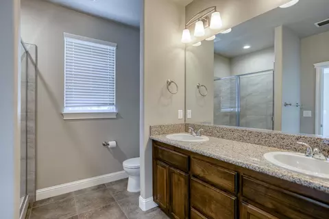785 Grants Pass, Redding, CA 96003 photo 19