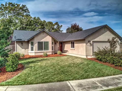 7216 Legacy, Redding, CA 96001 photo 4