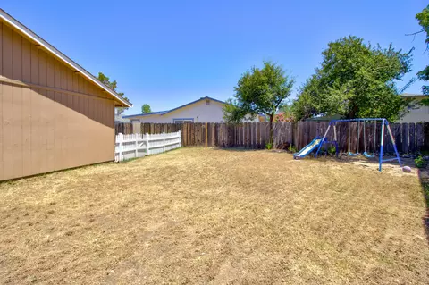 4253 White River Ct, Redding, CA 96003 photo 10
