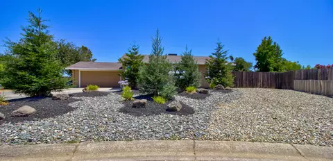 4253 White River Ct, Redding, CA 96003 photo 4