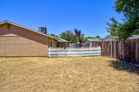 4253 White River Ct, Redding, CA 96003 photo 12