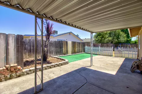 4253 White River Ct, Redding, CA 96003 photo 6