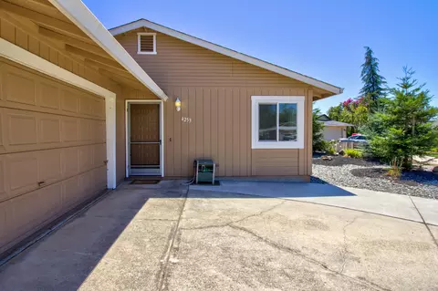 4253 White River Ct, Redding, CA 96003 photo 5