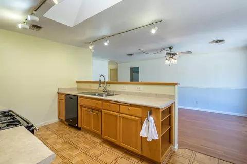 20152 Mirada Way, Redding, CA 96002 photo 9