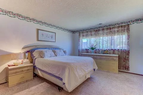2277 Wisconsin Ave, Redding, CA 96001 photo 15