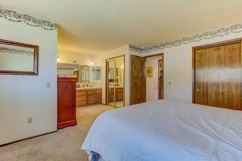 2277 Wisconsin Ave, Redding, CA 96001 photo 17