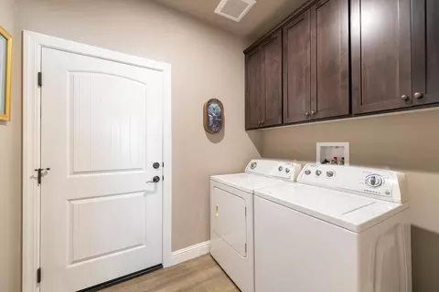 12890 Akrich St, Redding, CA 96003 photo 21
