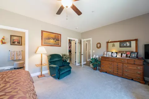 12890 Akrich St, Redding, CA 96003 photo 13