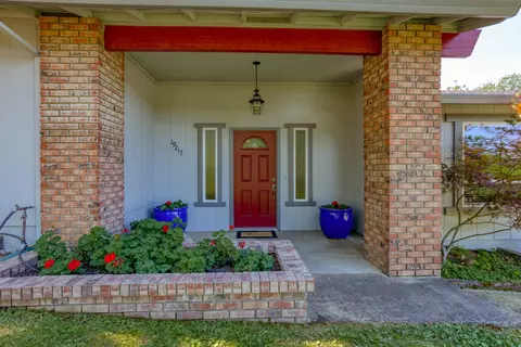 19217 Hollow Ln, Redding, CA 96003 photo 2