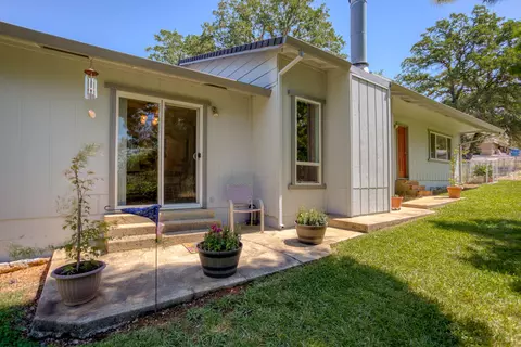19217 Hollow Ln, Redding, CA 96003 photo 3