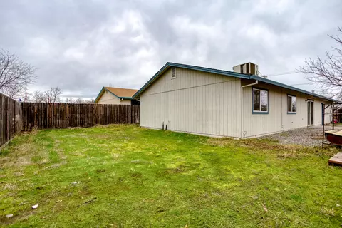 4175 St Patricks Ave, Redding, CA 96003 photo 21