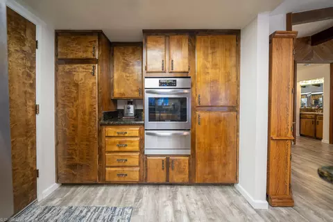 2560 Velia St, Redding, CA 96002 photo 13