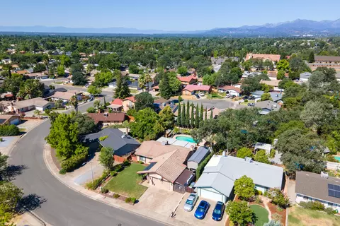 2560 Velia St, Redding, CA 96002 photo 39