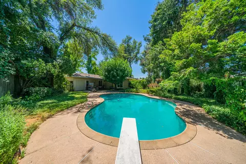 596 Rafael St, Redding, CA 96002 photo 27