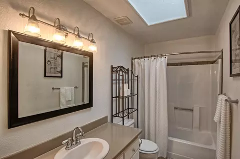1750 Burksgarden St, Redding, CA 96002 photo 25