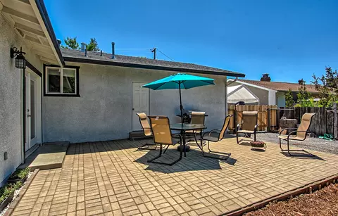 1750 Burksgarden St, Redding, CA 96002 photo 32