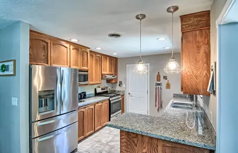 1750 Burksgarden St, Redding, CA 96002 photo 3