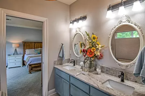 2735 Casabella Dr, Redding, CA 96002 photo 14