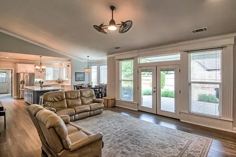 2735 Casabella Dr, Redding, CA 96002 photo 9