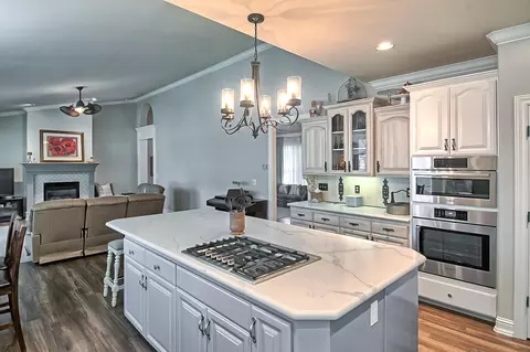 2735 Casabella Dr, Redding, CA 96002 photo 8