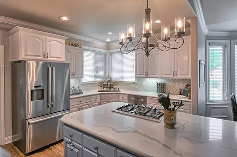 2735 Casabella Dr, Redding, CA 96002 photo 6