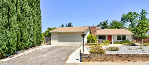 2224 Hawn Ave, Redding, CA 96002 photo 1