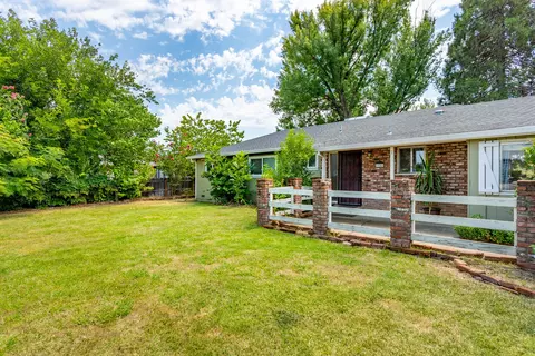 19549 Medo Vale Ln, Redding, CA 96002 photo 30