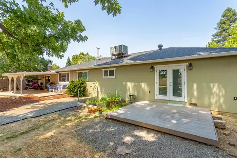 19549 Medo Vale Ln, Redding, CA 96002 photo 33