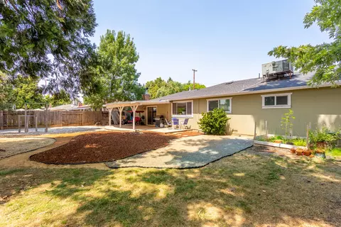 19549 Medo Vale Ln, Redding, CA 96002 photo 25