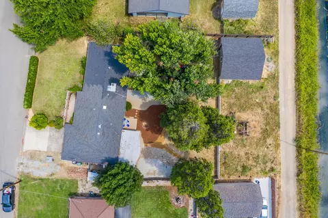19549 Medo Vale Ln, Redding, CA 96002 photo 32